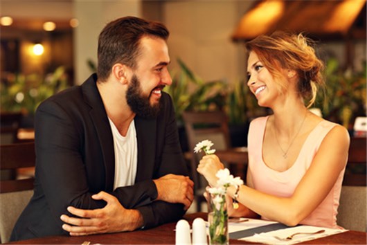 Frauen lieben Männer die zuhören können