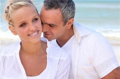 Junge Frauen lieben ältere Männer